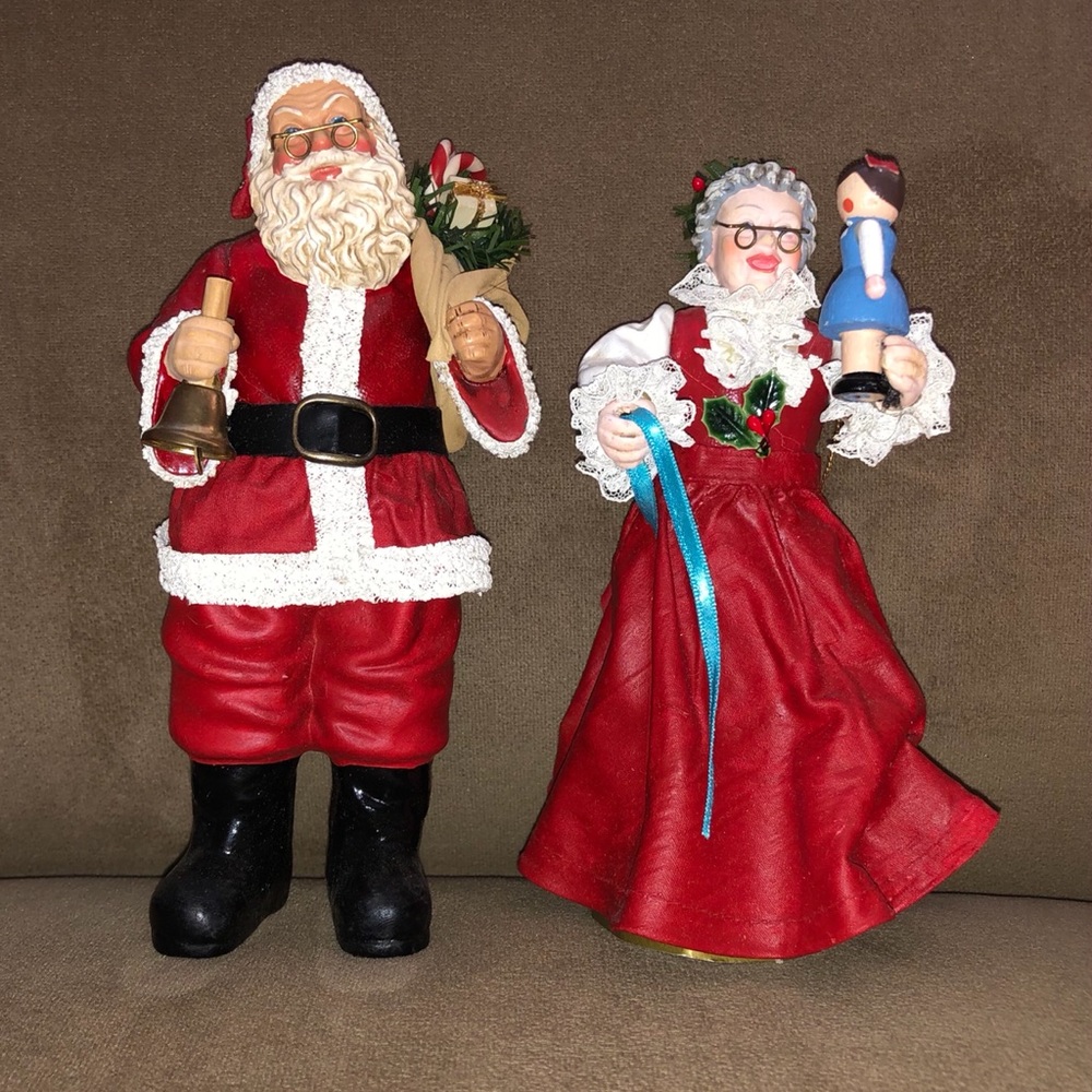 Possible Dreams Clothtiques Mr & Mrs Claus